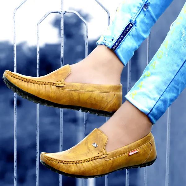 Loafers_For_Men_|_Tan_Lace-Ups