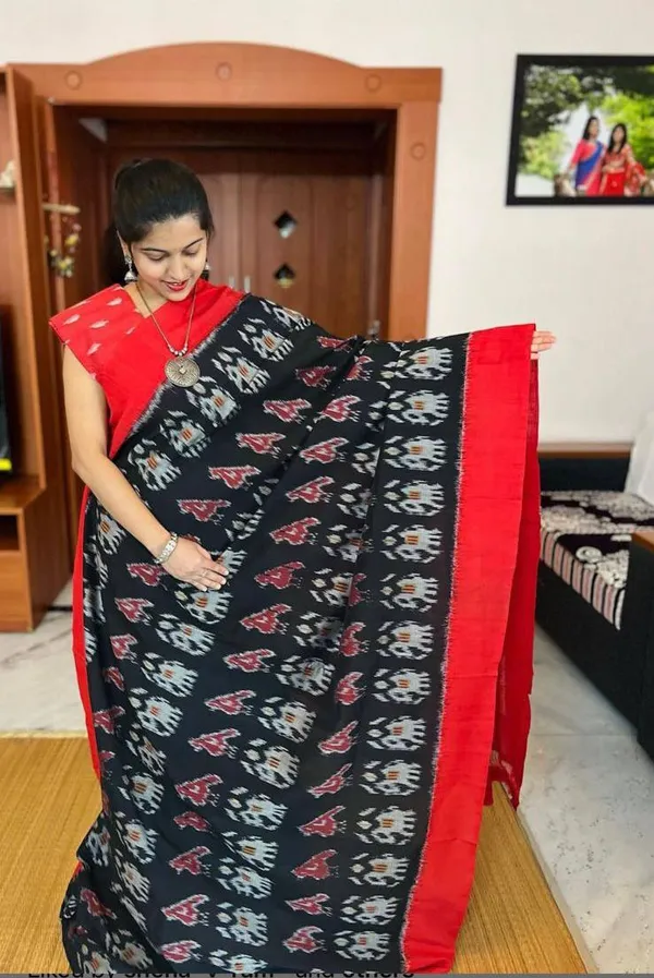Black_And_Grey_Linen_Digital_Printed_Festive_Or_Wedding_Wear_Saree