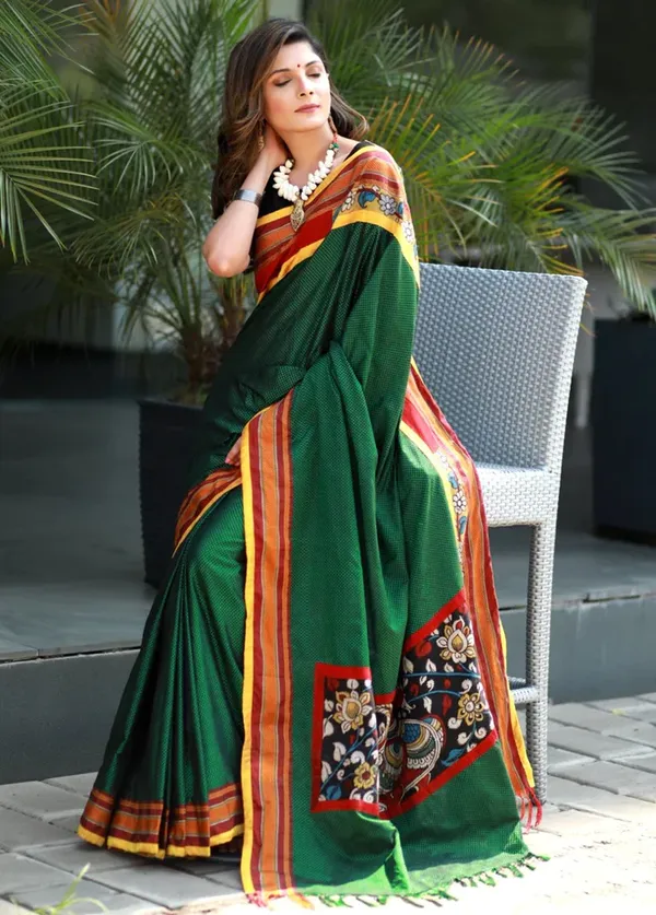 Green_Color_Digital_Printed_Festive_Or_Wedding_Wear_Saree