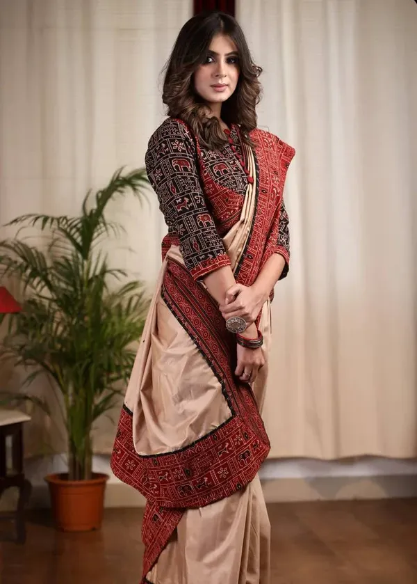Beige_Color_Digital_Printed_Festive_Or_Wedding_Wear_Saree