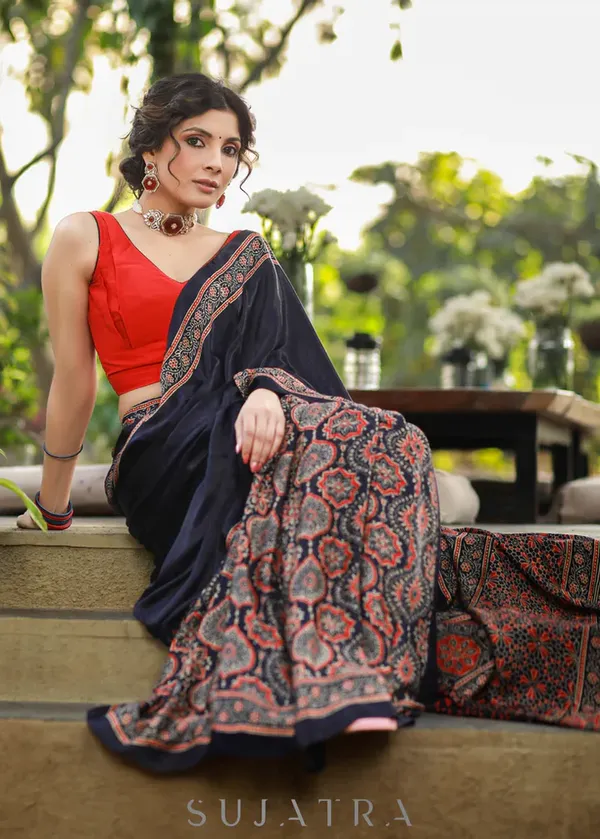 Navy_Blue_Digital_Printed_Festive_Or_Wedding_Wear_Saree