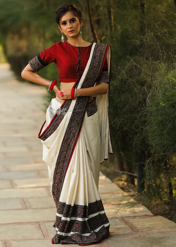 Cream_Color_Digital_Printed_Festive_Or_Wedding_Wear_Saree