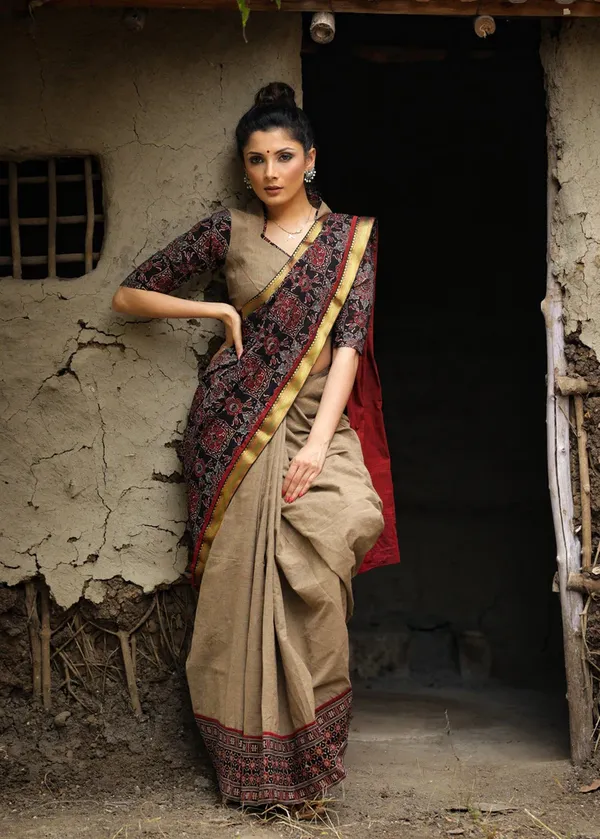Beige_Printed_Festive_Or_Wedding_Wear_Saree