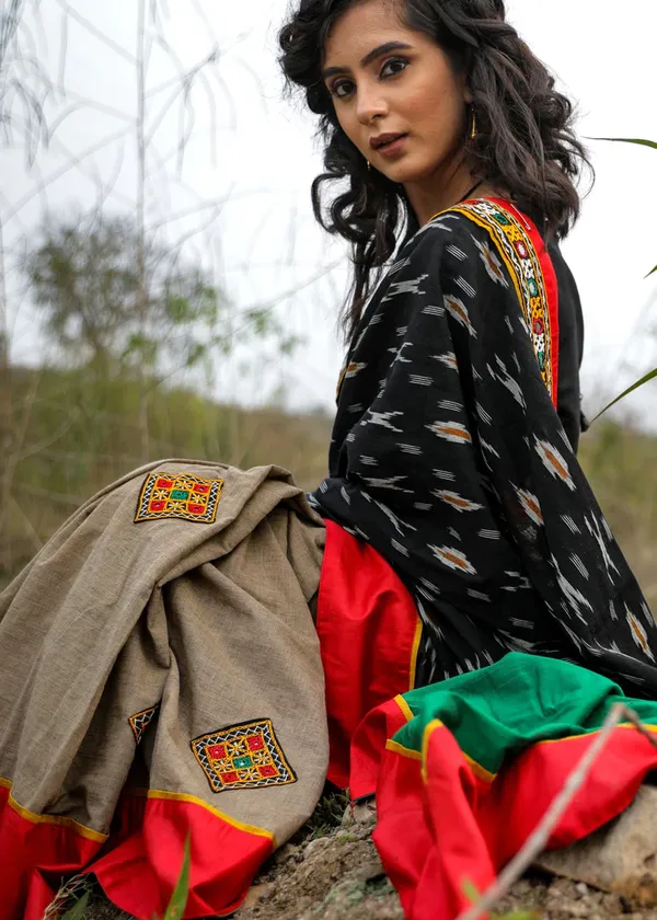 Black__&_Beige_Printed_Festive_Or_Wedding_Wear_Saree