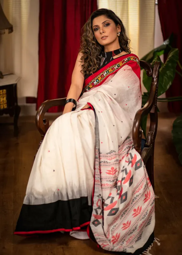 Off_White_Digital_Printed_Festive_Or_Wedding_Wear_Saree