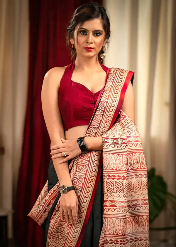 Beige_And_Black__Printed_Festive_Or_Wedding_Wear_Saree