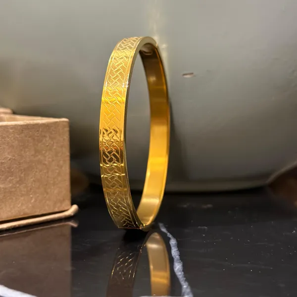 24K_Gold_Platted_Anti_Tarnish_Stainless_Steel_Kada