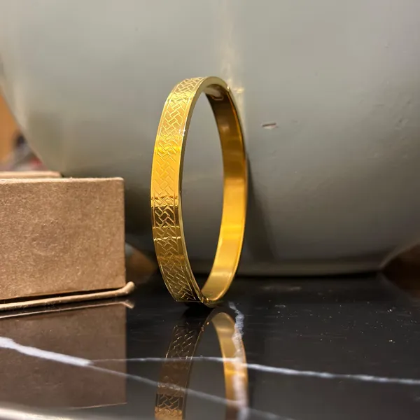 24K_Gold_Platted_Anti_Tarnish_Stainless_Steel_Kada