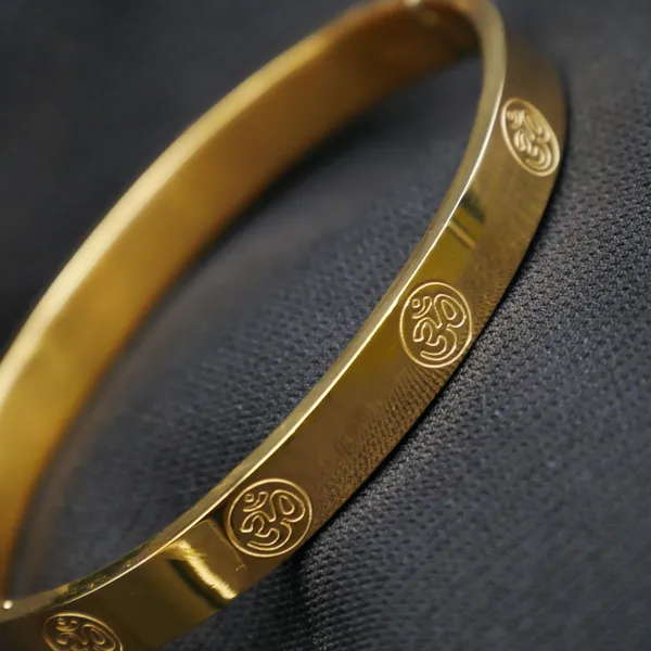 24K_Gold_Platted_Anti_Tarnish_Stainless_Steel_Kada