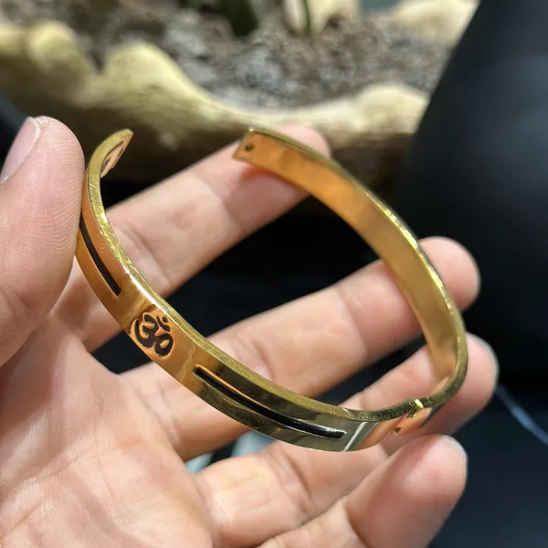 24K_Gold_Platted_Anti_Tarnish_Stainless_Steel_Kada