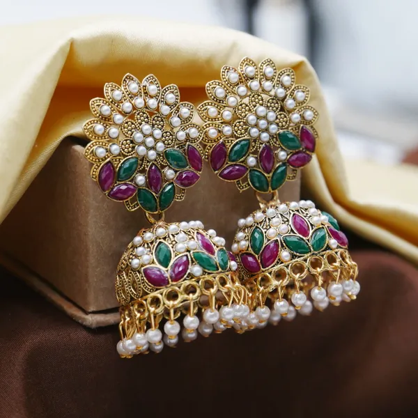 Pearl_Embedded_Jhumka_Earrings_for_Girls_and_Women.