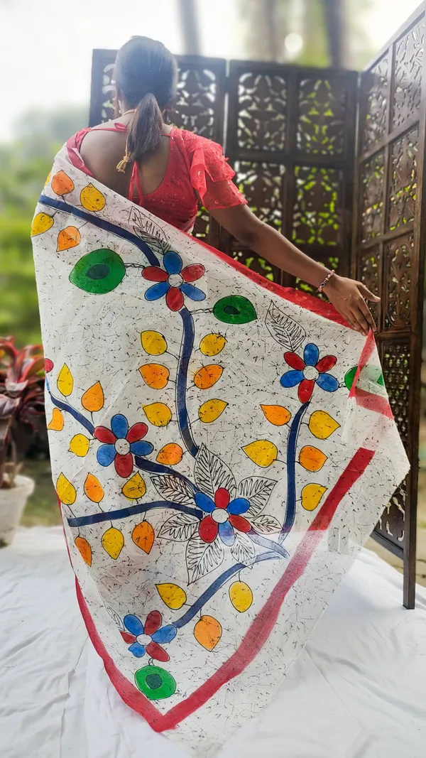 Momchitra_BATIK_Saree_With_Blouse_Piece