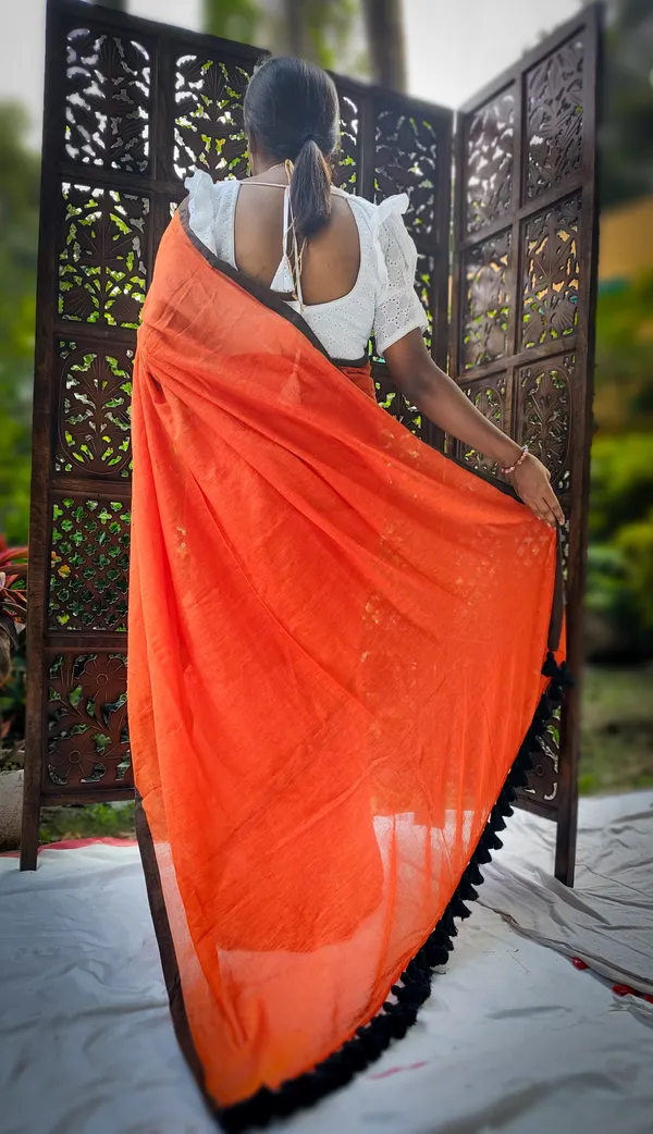 Orange_saree_with_100_Count_Mol_Cotton_Handloom_Saree_Without_Blouse_Piece
