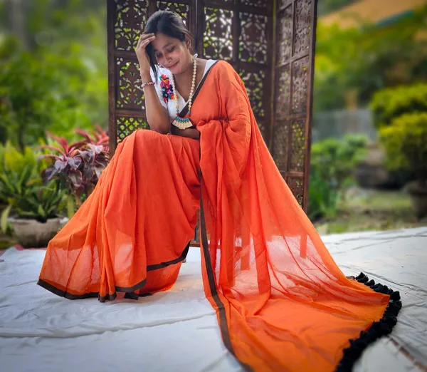 Orange_saree_with_100_Count_Mol_Cotton_Handloom_Saree_Without_Blouse_Piece