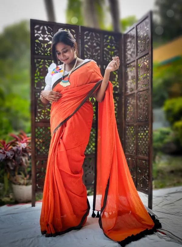 Orange_saree_with_100_Count_Mol_Cotton_Handloom_Saree_Without_Blouse_Piece