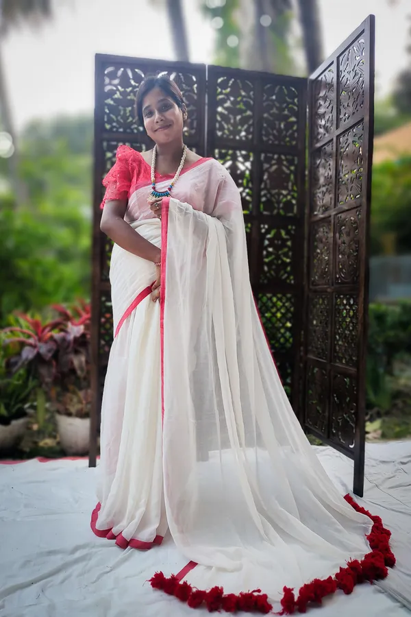 White_saree_with_100_Count_Moll_Cotton_Handloom_Saree