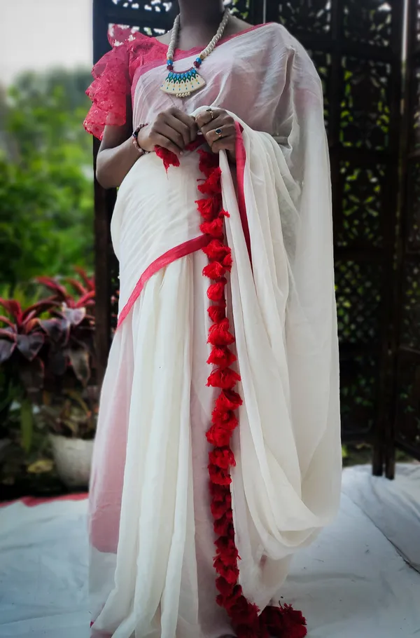 White_saree_with_100_Count_Moll_Cotton_Handloom_Saree