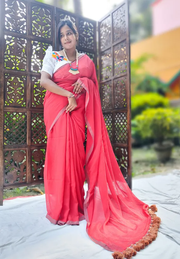 Red_saree_with_100_Count_Mol_Cotton_Handloom_Saree_Without_Blouse_Piece
