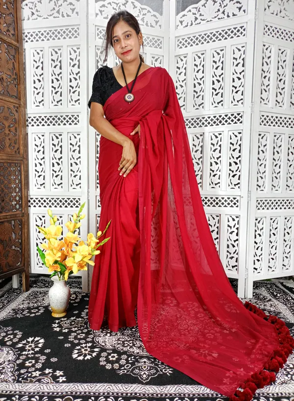 Red_saree_with_100_Count_Mol_Cotton_Handloom_Saree_Without_Blouse_Piece