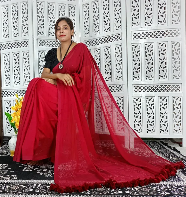 Red_saree_with_100_Count_Mol_Cotton_Handloom_Saree_Without_Blouse_Piece