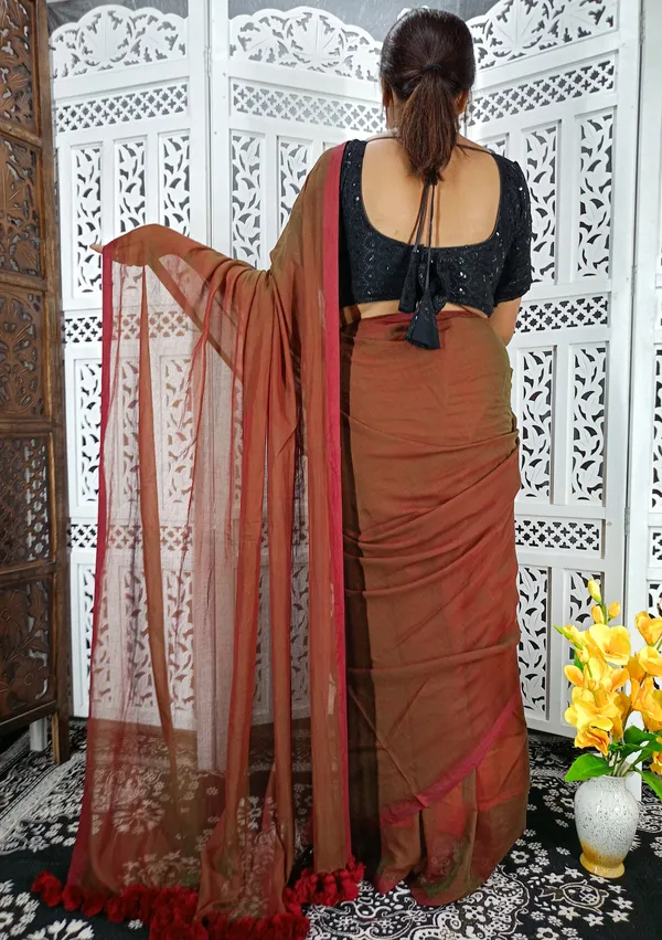 Brown_saree_with_100_Count_Mol_Cotton_Handloom_Saree_Without_Blouse_Piece