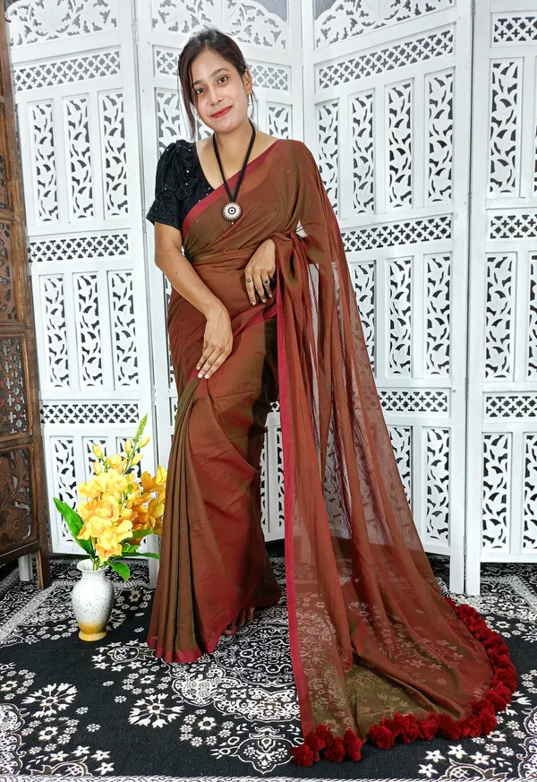 Brown_saree_with_100_Count_Mol_Cotton_Handloom_Saree_Without_Blouse_Piece