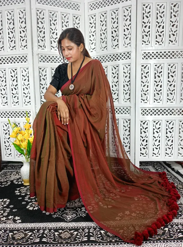 Brown_saree_with_100_Count_Mol_Cotton_Handloom_Saree_Without_Blouse_Piece