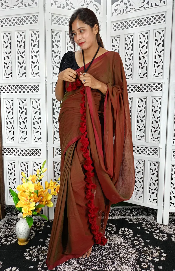 Brown_saree_with_100_Count_Mol_Cotton_Handloom_Saree_Without_Blouse_Piece