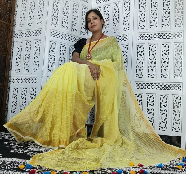 Yellow_Linen_Jamdani_Handloom_Saree_For_Women