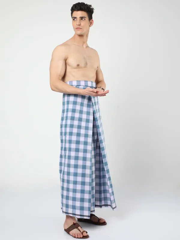 Pure_Cotton_Lungi_|_100%_Cotton_|_Green_and_White_Checks_2.10_meters_-_|_Premium_Range_Lungis