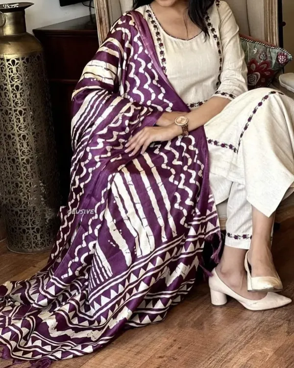 Cream_Khadi_Cotton_Printed_Suit_Set_For_Women