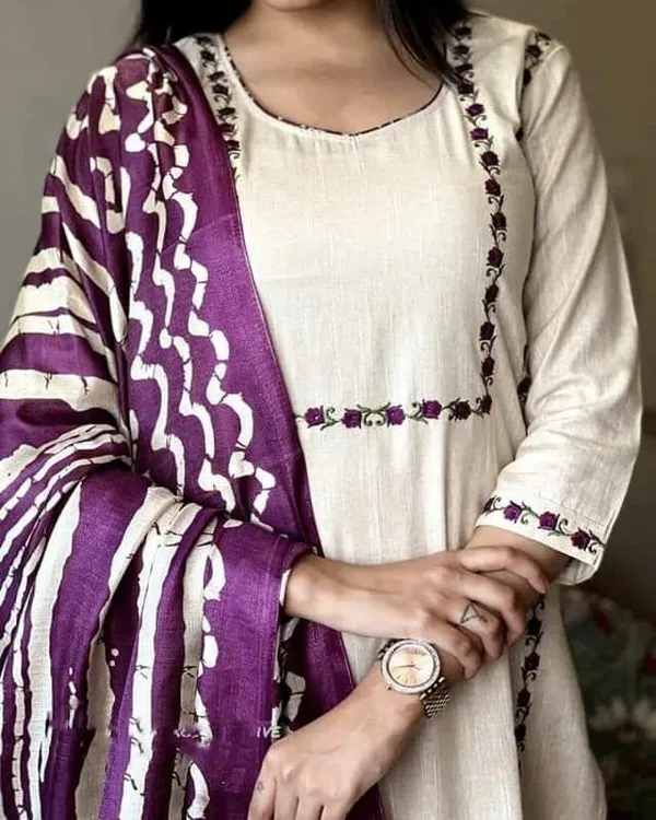 Cream_Khadi_Cotton_Printed_Suit_Set_For_Women