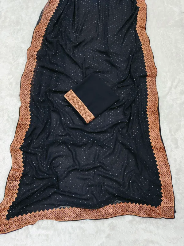 Black_Blooming_Vichitra_Saree_For_Preety_Ladies