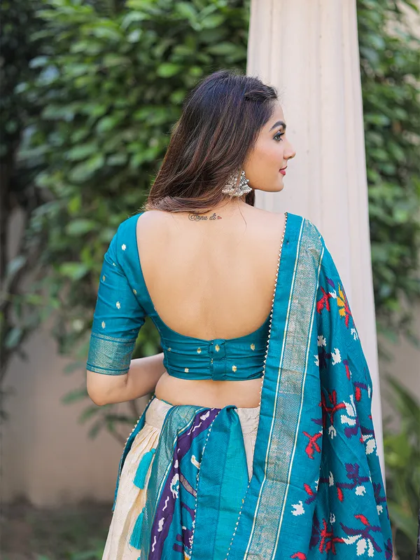 Firozi_Patola_Print_Traditional_Lehenga_Choli_Set
