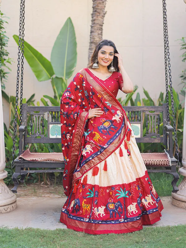 Red_Patola_Print_Traditional_Lehenga_Choli_Set