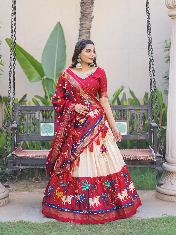 Red_Patola_Print_Traditional_Lehenga_Choli_Set