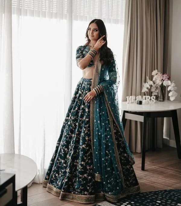 Green_Heavy_Faux_Georgette_Lehenga_Choli__(_Semi_Stiched_)