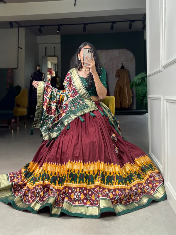 Maroon_Patola_Print_Traditional_Lehenga_Choli_Set