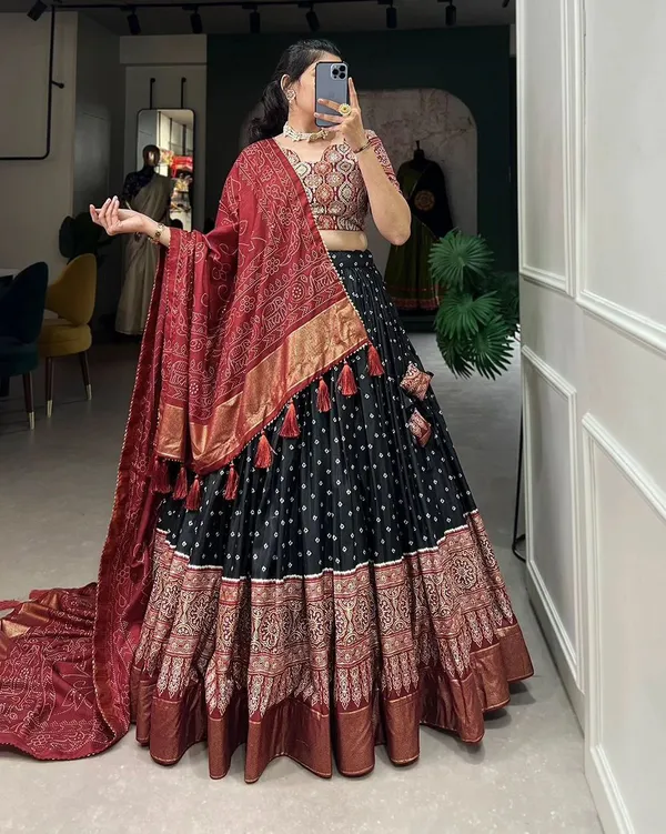 Black_Patola_Print_Traditional_Lehenga_Choli