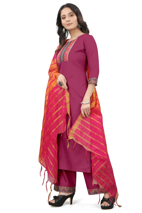 Maroon_Cotton_Blend_Solid_Kurta_Pant_Dupatta_Set