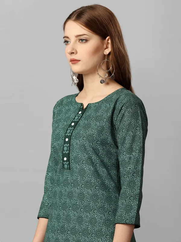 Green_Pure_Cotton_Printed_Kurta_Pant__Set