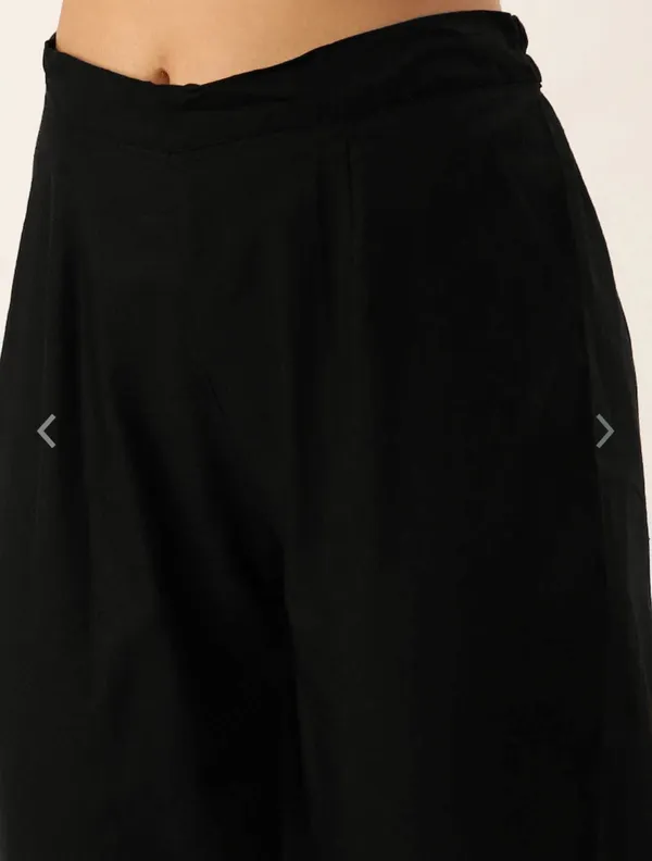 Women_Striped_Straight_Kurta_&_Pants_Set