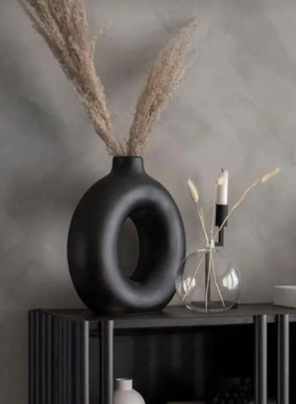 Donut_Ceramic_Vase_for_Pampas_Grass_-8inch_Black_Matt
