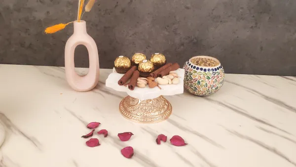 Cake_Stand_With_Marble_Top_(Copper)