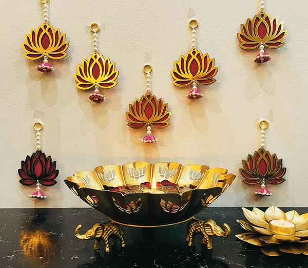 Decorative_Wall_Hanging_Lotus_with_Jhumka_Pooja_wall_decor_Set_of_12_pcs(Multi_Color)