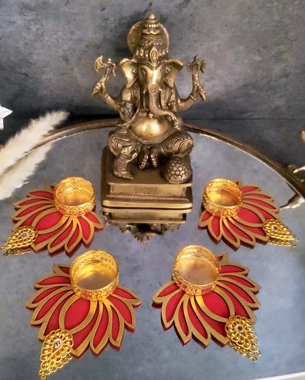 Lotus_Tealight_Holder-_Rangoli_and_Home_Decor,_Pack_of_4_pc_(Pink)