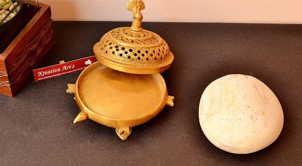 Gold_3_Legged_Tortoise_Stand_Incense_Burner