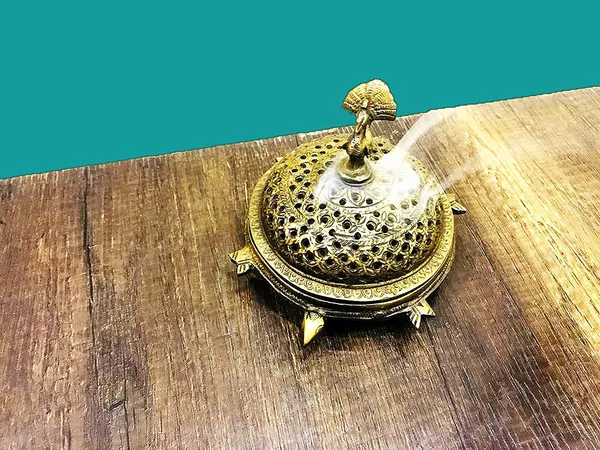 Gold_3_Legged_Tortoise_Stand_Incense_Burner