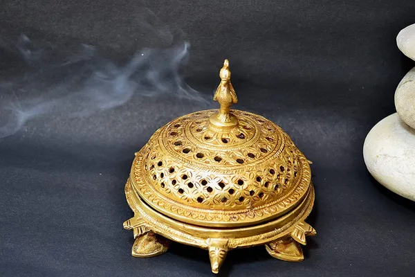 Gold_3_Legged_Tortoise_Stand_Incense_Burner