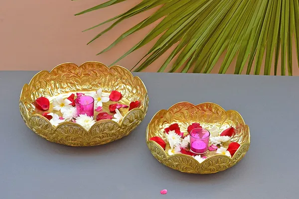 Brass_Gold_Flower_Embossed_Design_Urli_Set_(Pack_of_8_pcs)